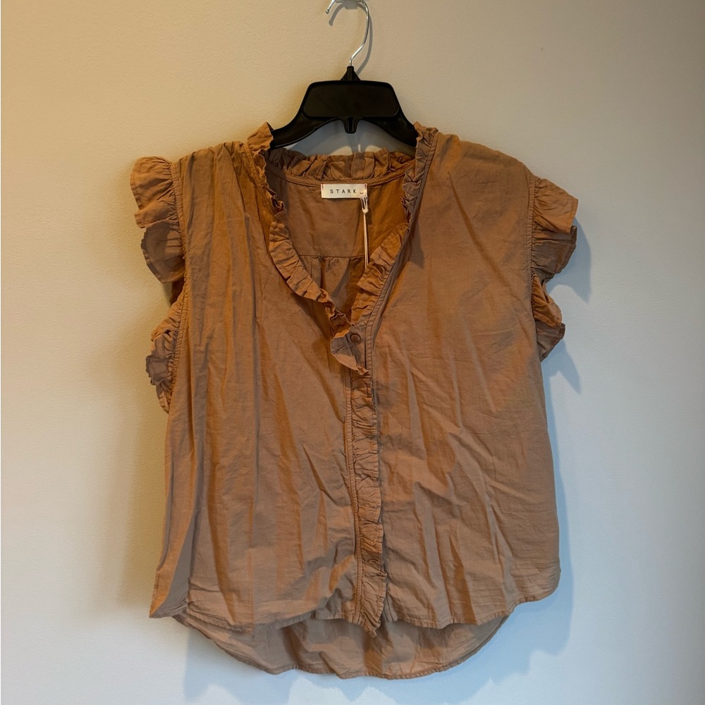 Stark X Poplin Ruffle Button up in Dark‎ Tan Size Large